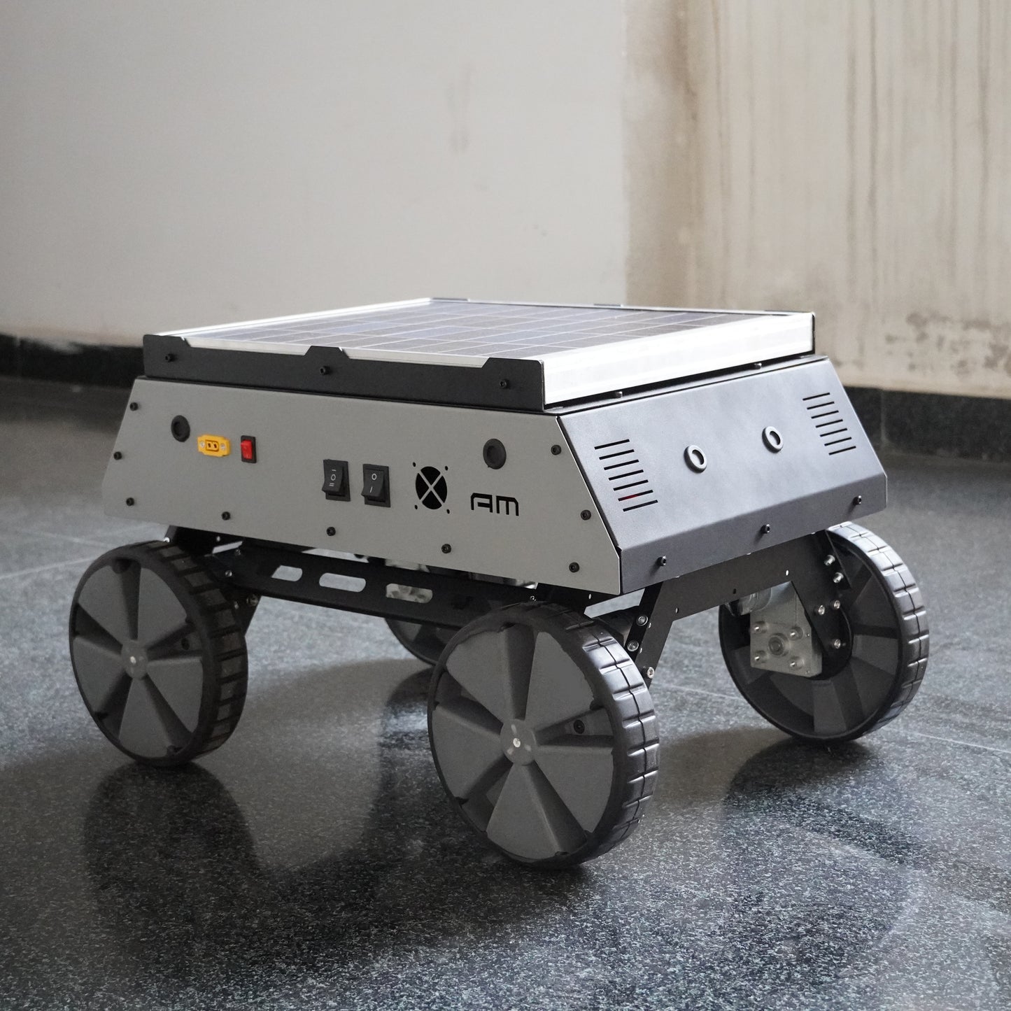 Solar Powered 2 in 1 Hybrid Rover 20 kg Payload Robot DIY Chassis