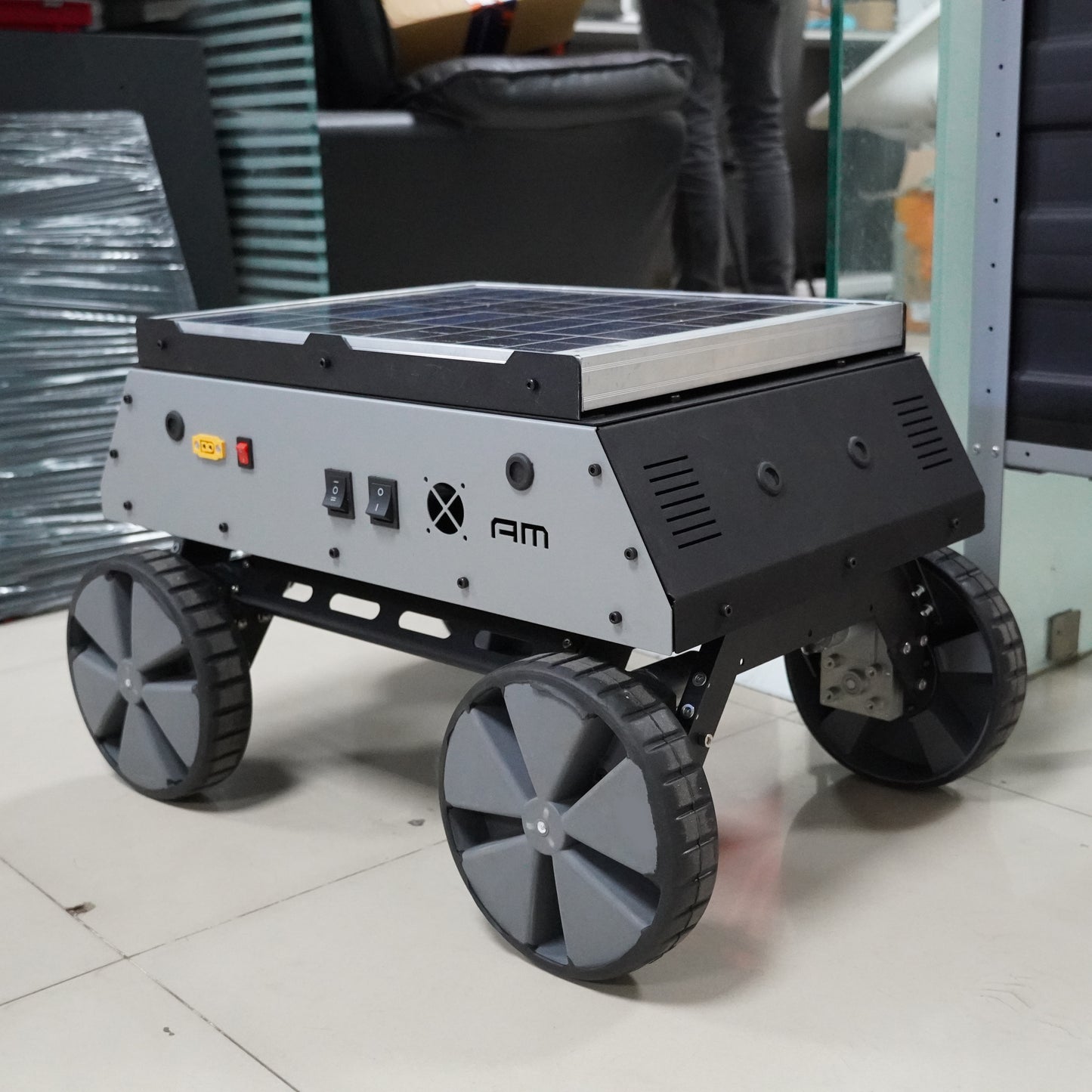 Solar Powered 2 in 1 Hybrid Rover 20 kg Payload Robot DIY Chassis