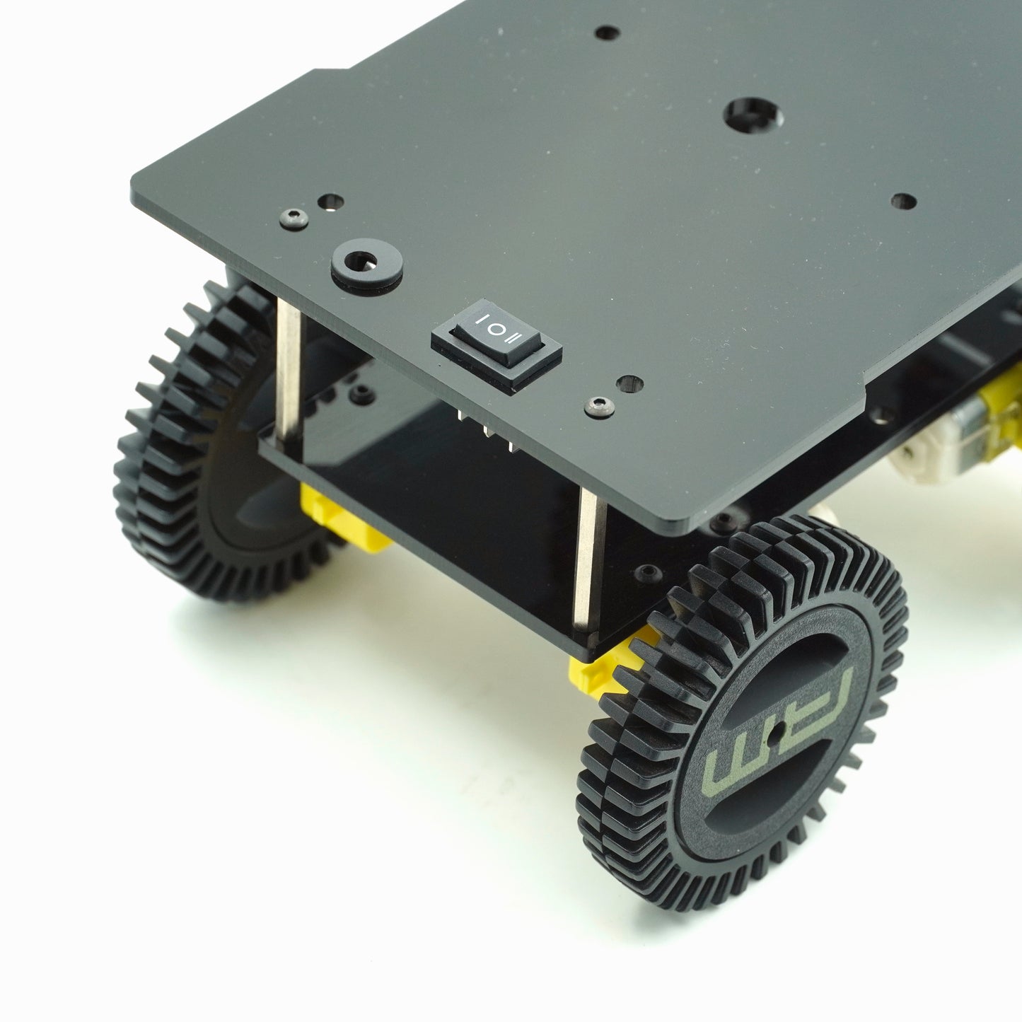 AM ROBOTICS ROVER4WD BASIC 1, DIY Robotic Chassis Kit, 4-Wheel Drive Platform, 150mm x 210mm Base, Arduino Compatible