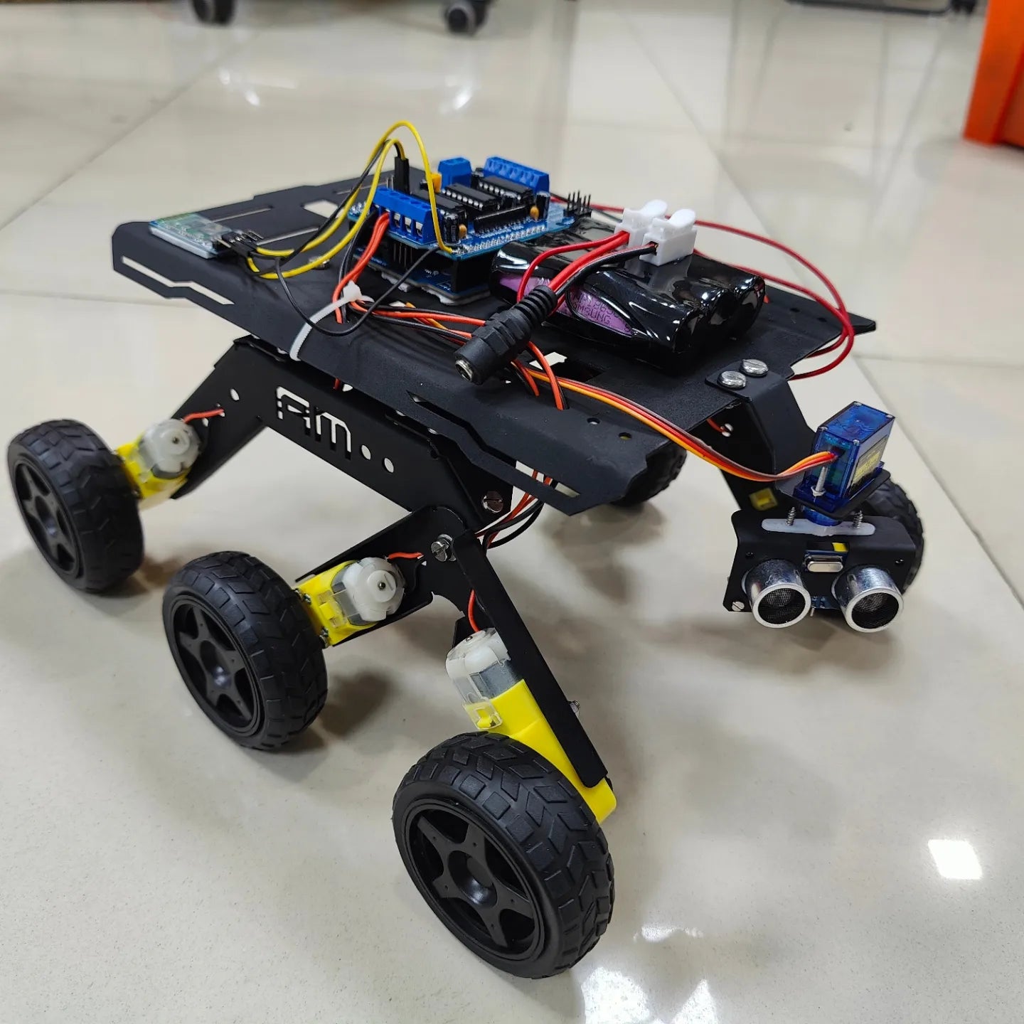 Arduino Ropot ARDUINO BLUETOOTH CONTROLLED/OBSTACLE AVOIDING 2 IN 1 6 WHEEL ROCKER B ...